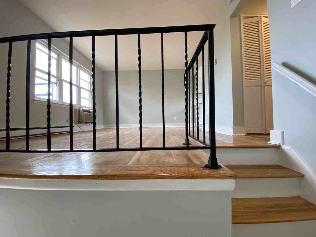 257 Essex Street - Photo 4 of 18