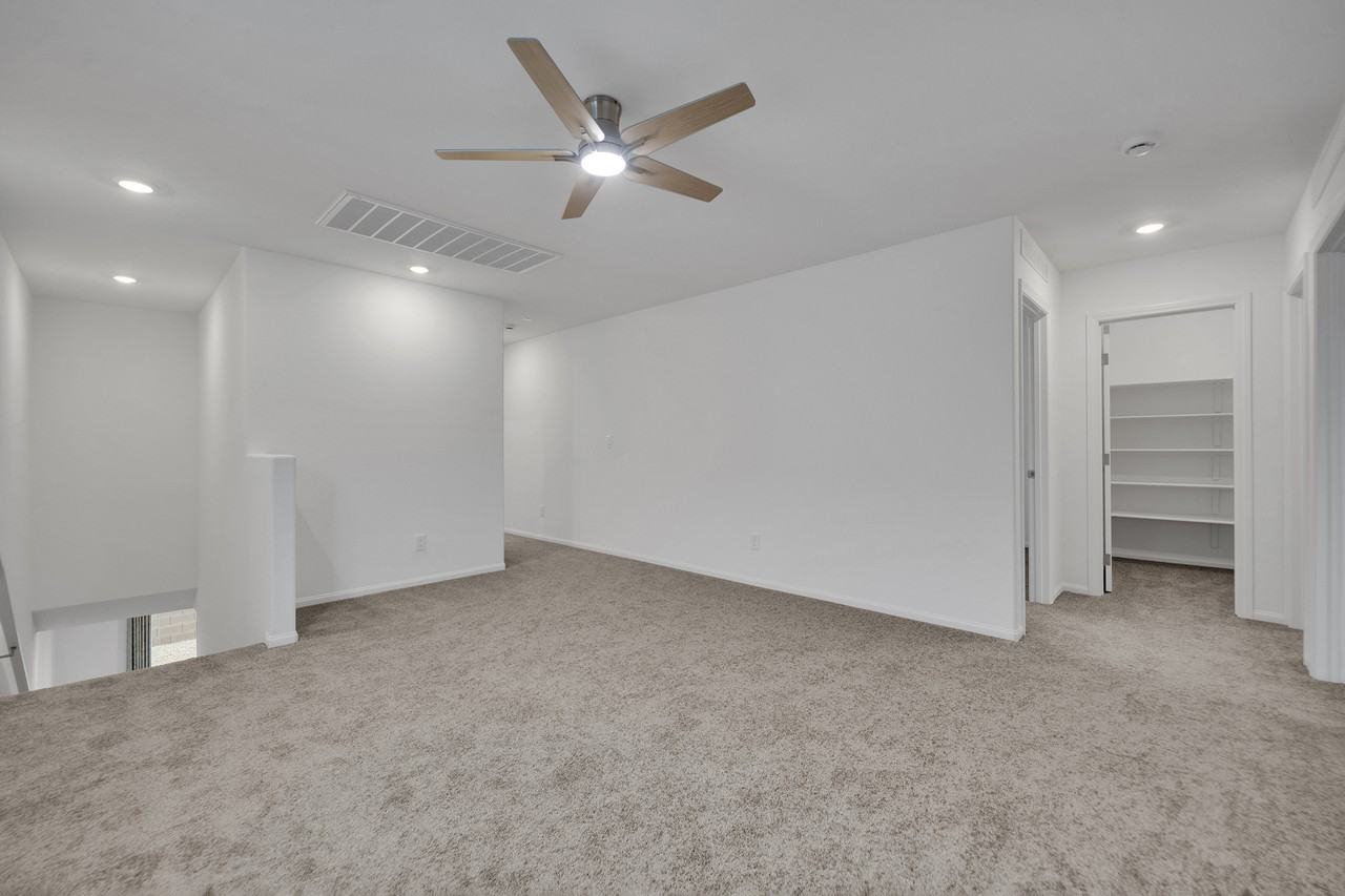 6050 Swift Lariat St #1 - Photo 7 of 19