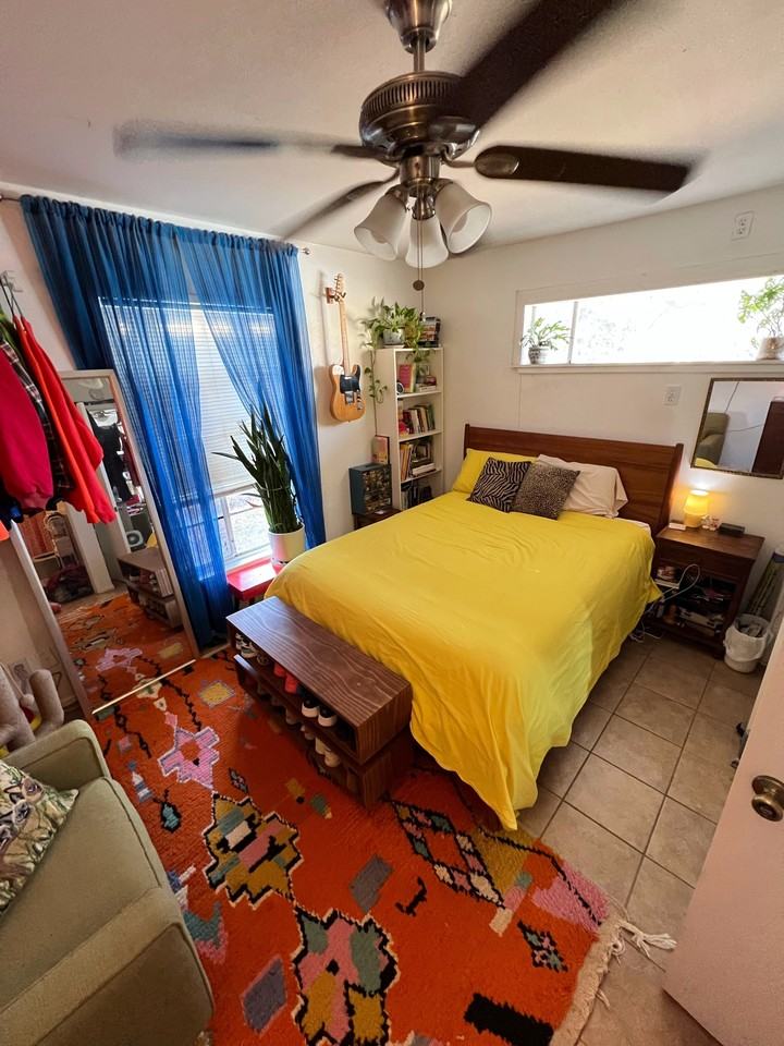 3318 B Hemlock Avenue - Photo 2 of 4