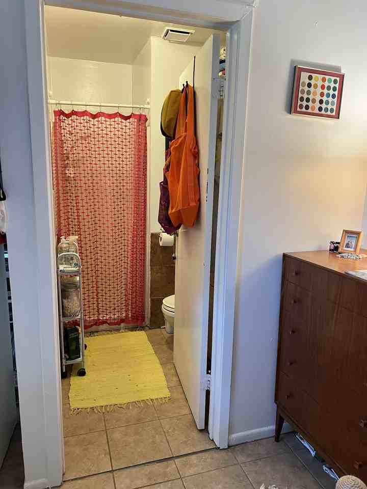 3318 B Hemlock Avenue - Photo 4 of 4