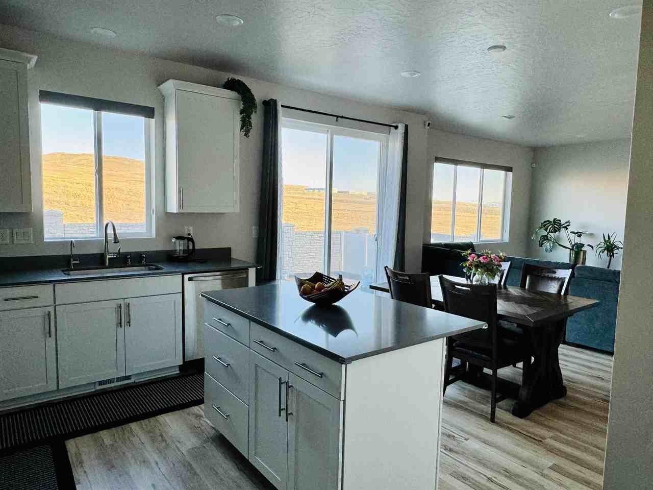 2687 N Snowberry Dr #1 - Photo 6 of 41