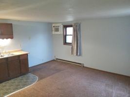 featured image of 106 Mechanic St