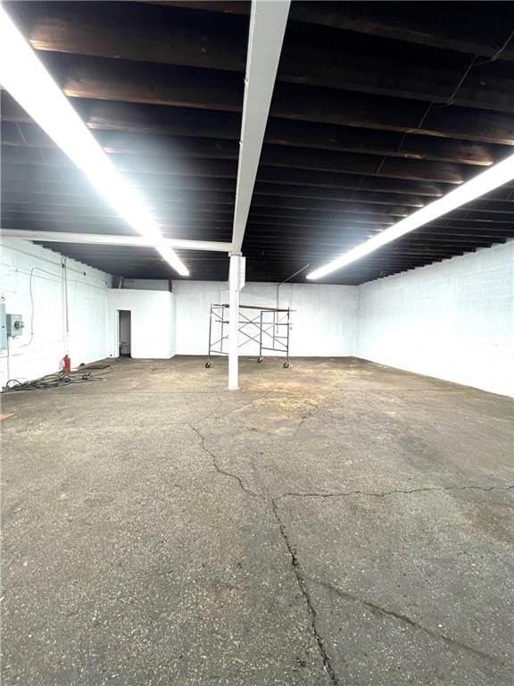 3859 9th St - Photo 6 of 8