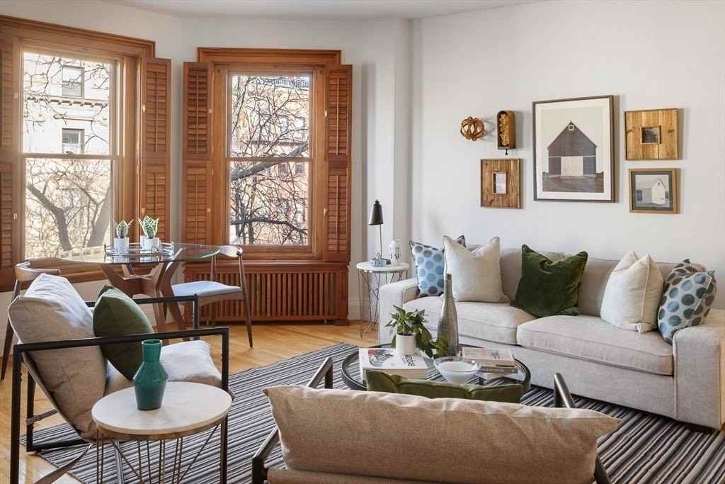 413 Beacon 5 - Photo 4 of 18