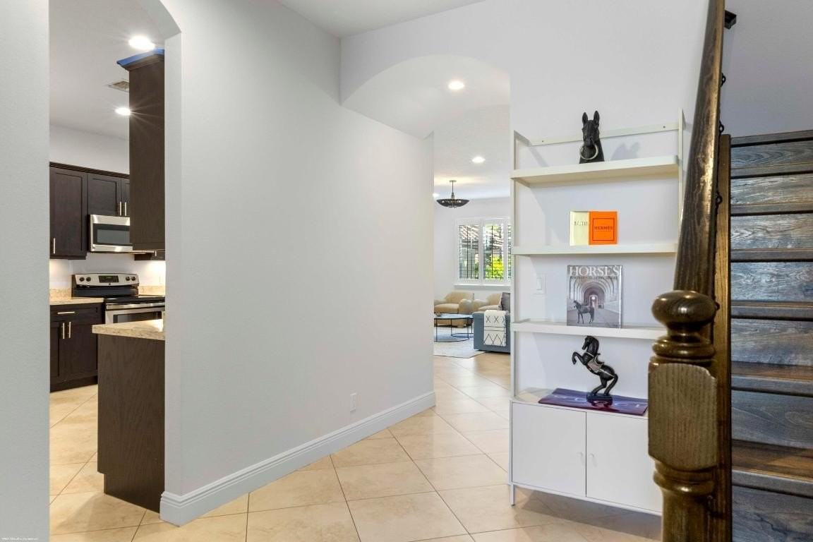 170 Sword Fern Pl - Photo 7 of 41