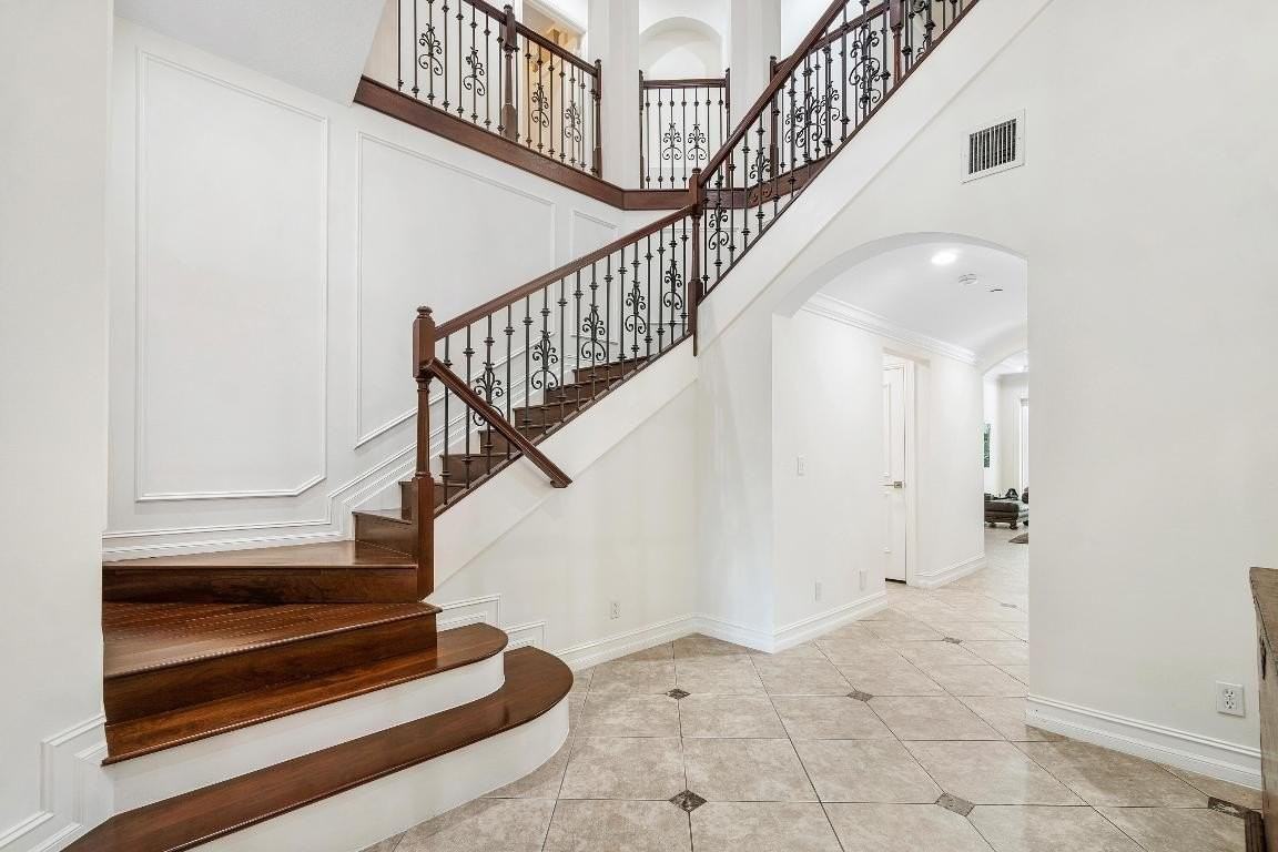 1336 Estuary Trl - Photo 4 of 31