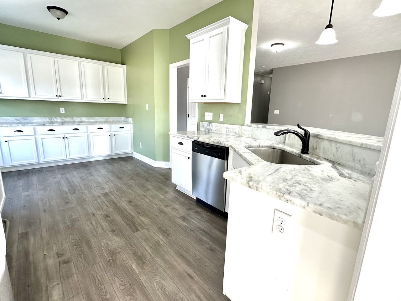 136 Running Creek Dr #1 - Photo 3 of 10