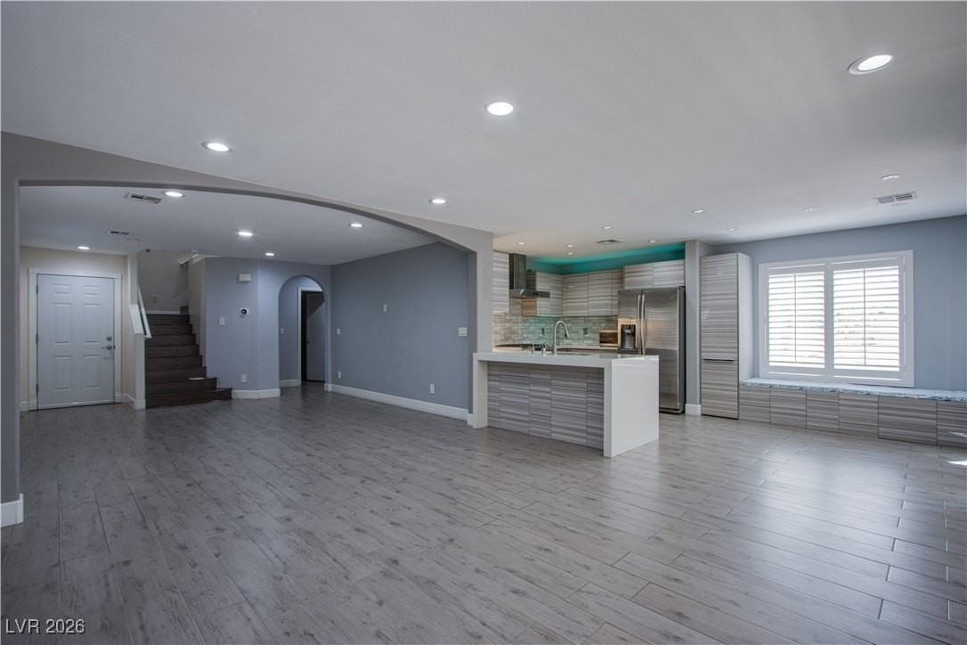 9645 Grapeland Ave - Photo 4 of 8