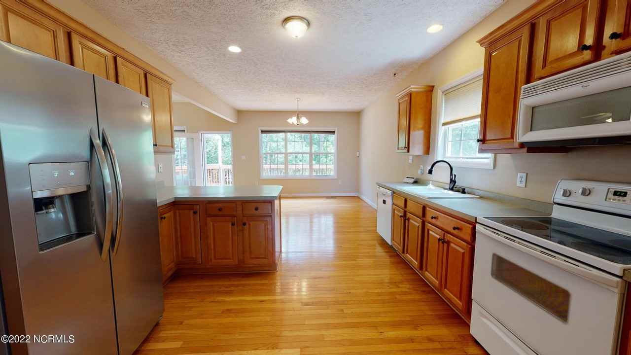 105 Silver Burn Pl - Photo 5 of 24