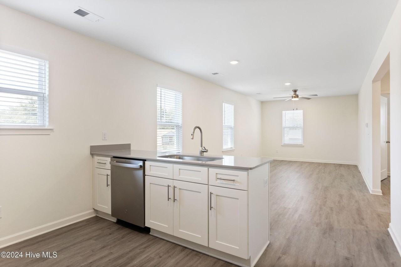 706 Taylor St Apt C #C - Photo 6 of 26