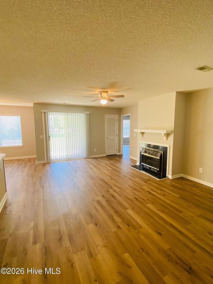 2918 Mulberry Ln Unit B #B - Photo 4 of 12