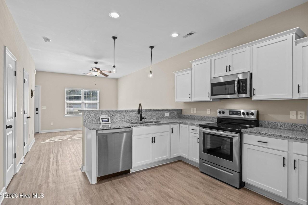 56 Catalina Cir Unit 56 #56 - Photo 6 of 35