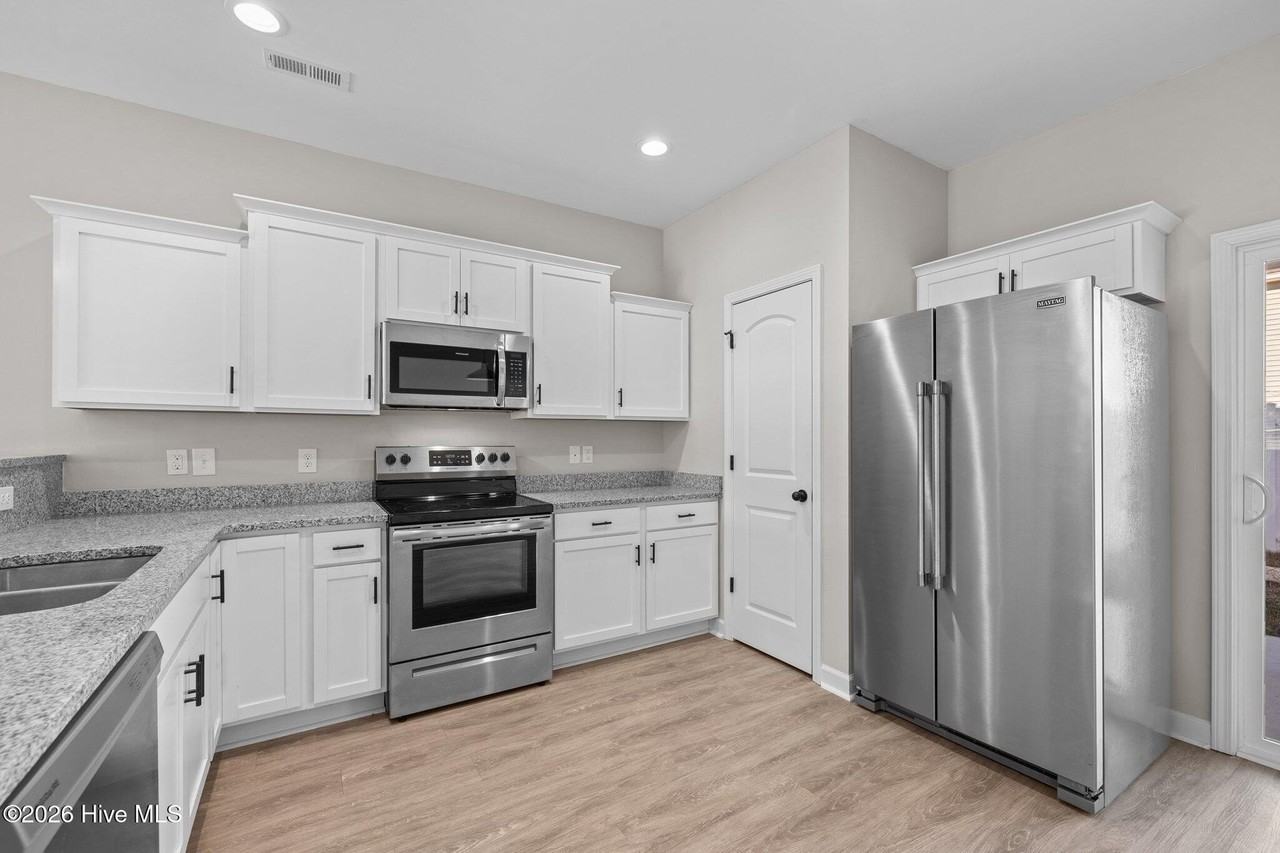 56 Catalina Cir Unit 56 #56 - Photo 7 of 35