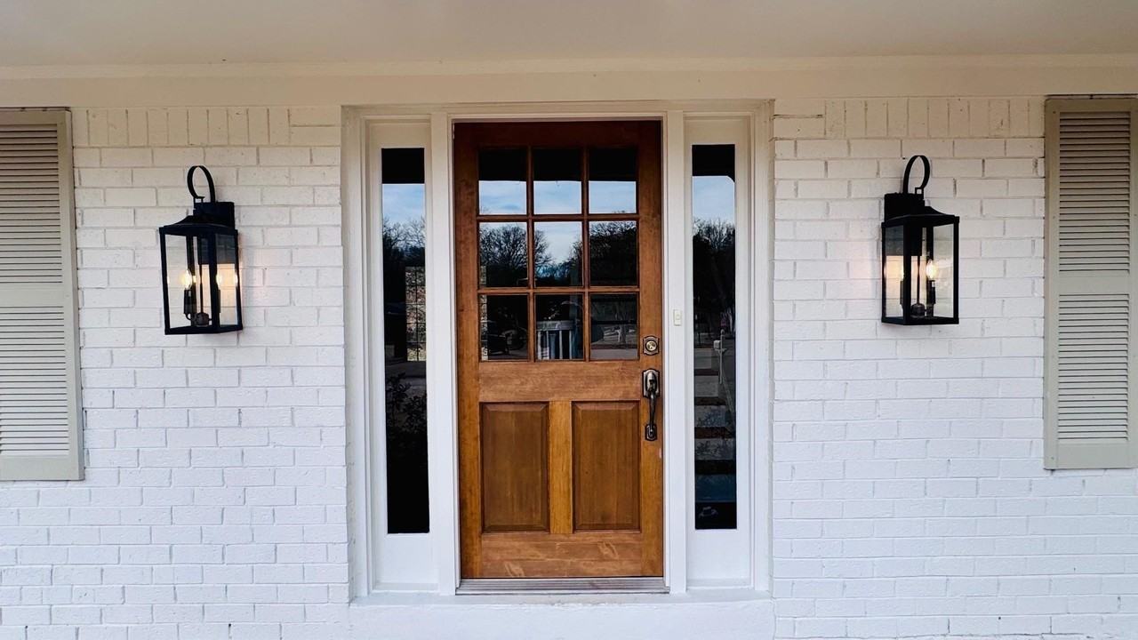 2557 Mimosa Tree Dr - Photo 4 of 21