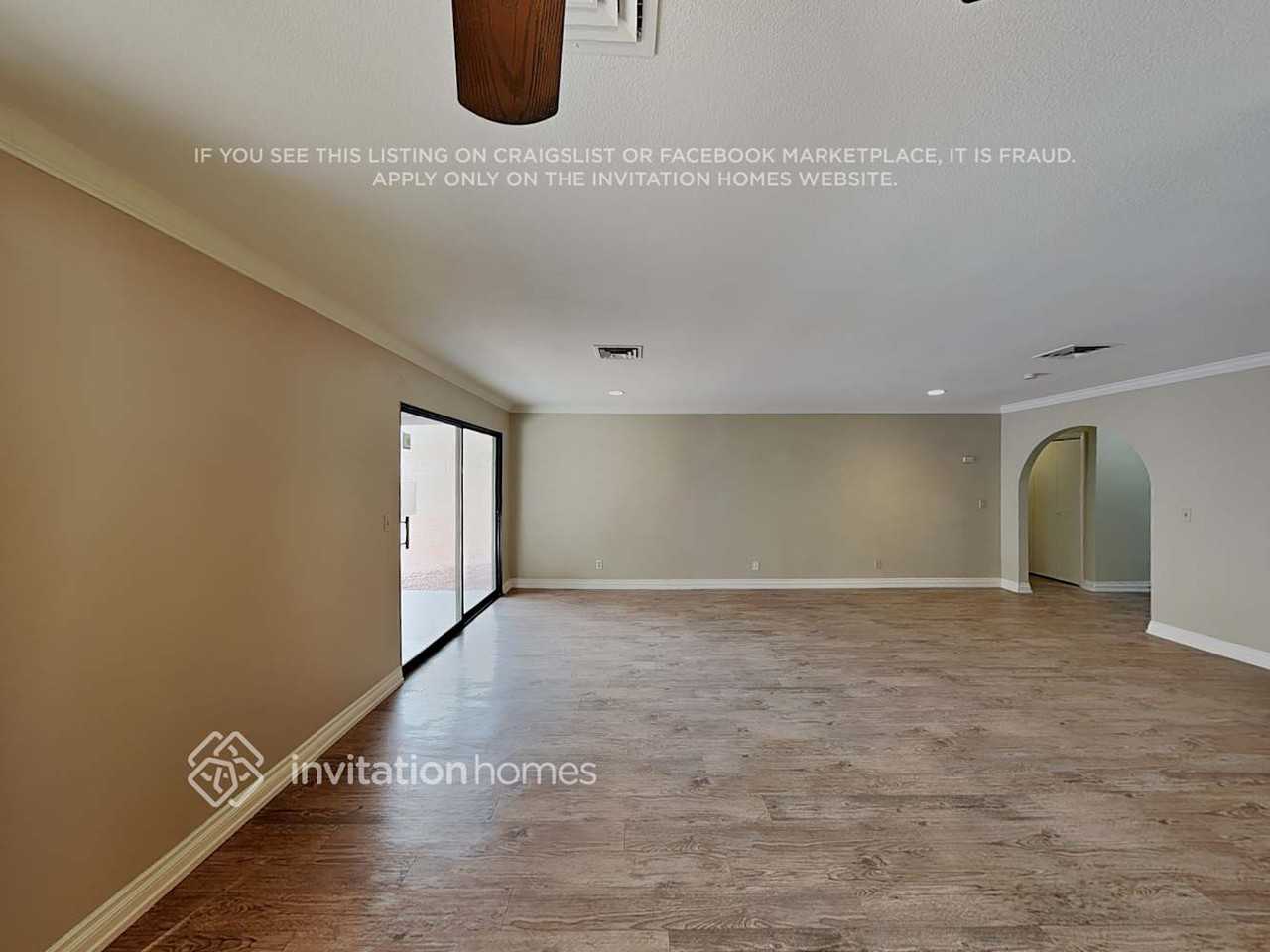 2250 Horse Creek Cir - Photo 3 of 20