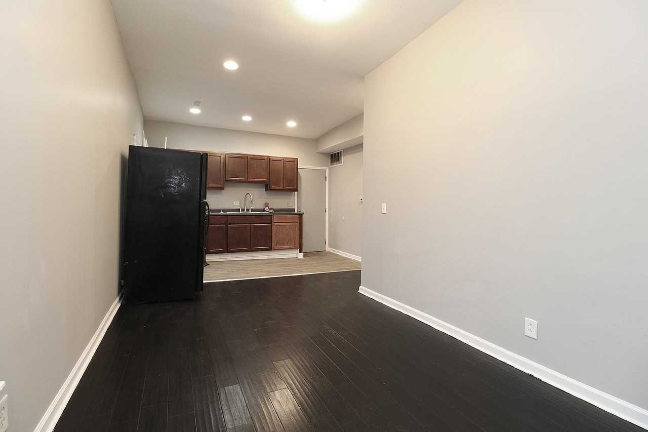 266 E Cass St Apt 2n #2N - Photo 6 of 14