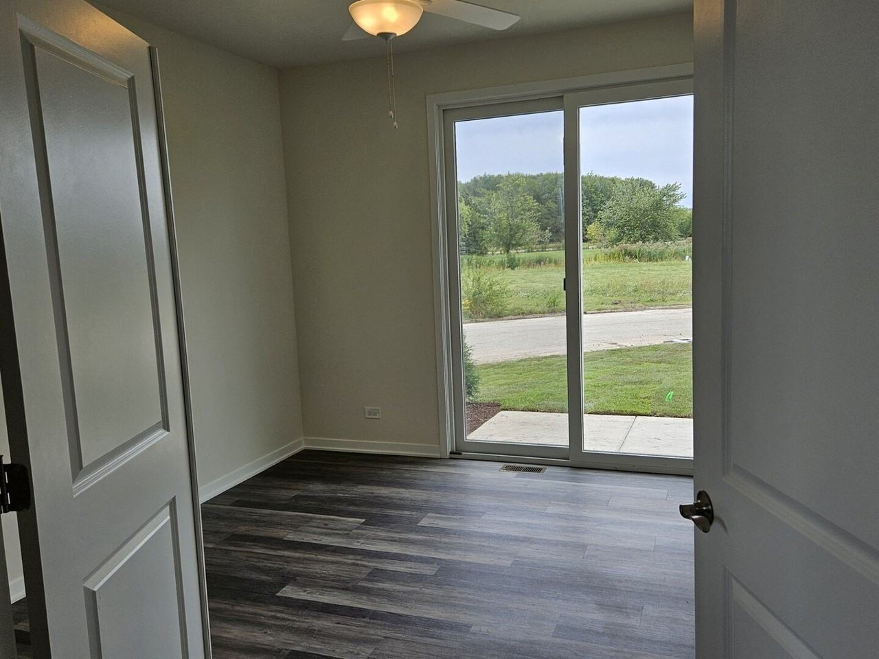 50 Olympus Dr - Photo 6 of 8