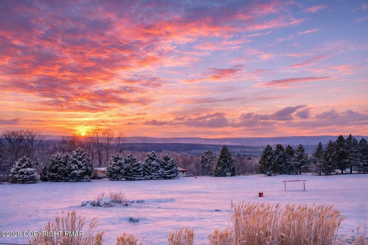 204 Bittenbender Dr - Photo 2 of 23