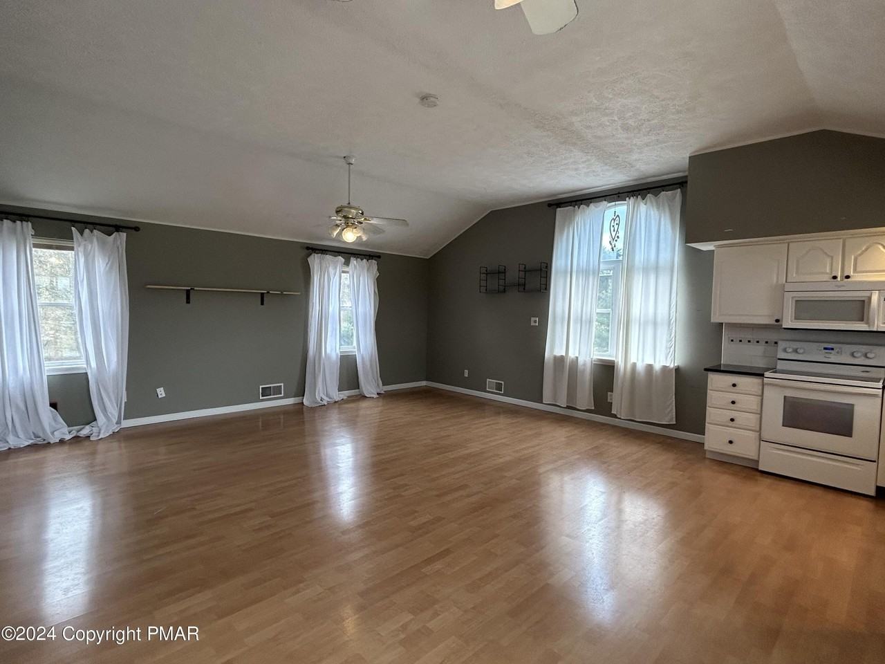 204 Bittenbender Dr - Photo 7 of 23