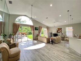 featured image of 3198 Se Carrick Green Ct