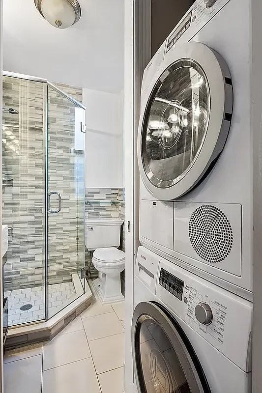 240 E 29th St #2 - Photo 6 of 6