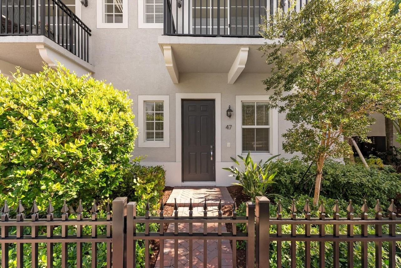 47 Nw 4th Ave - Photo 2 of 37