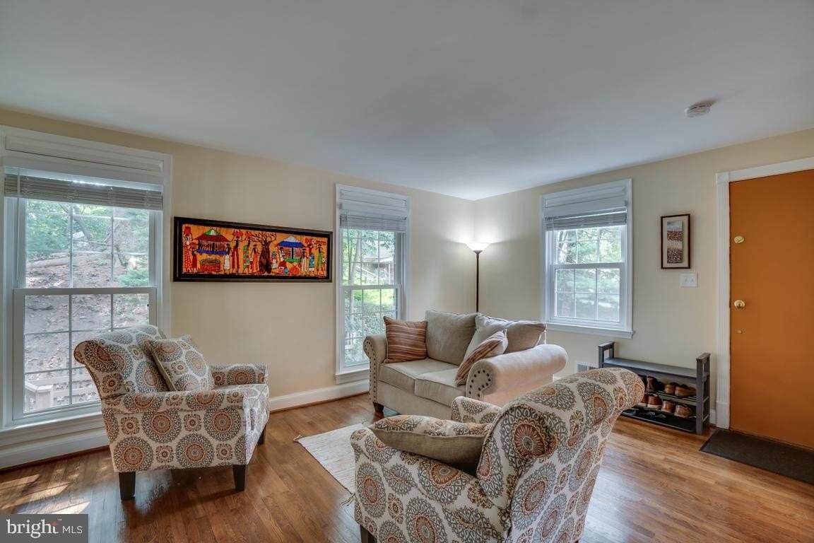 4311 Puller Dr - Photo 5 of 36