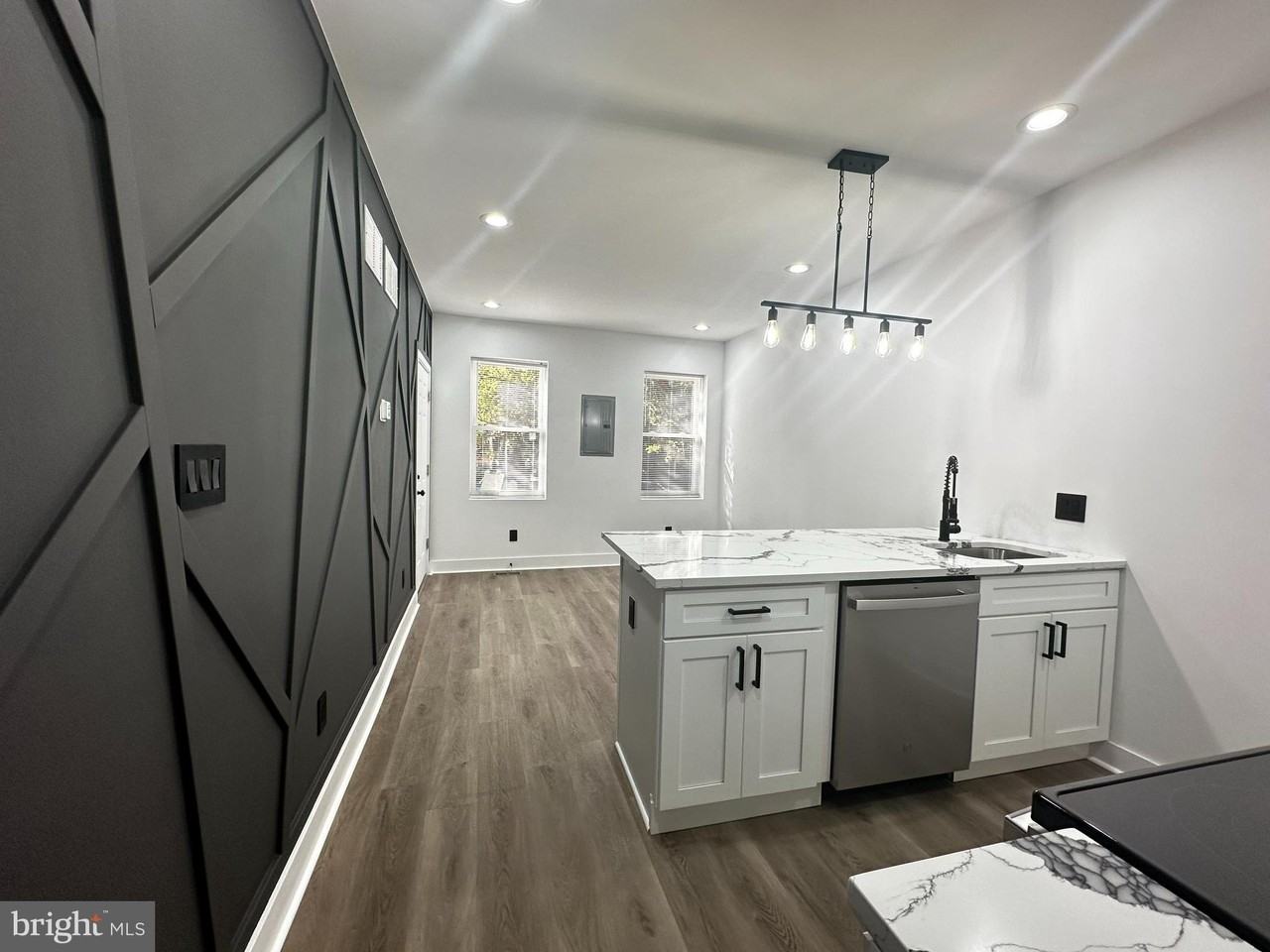 1015 S 6th St Unit 1 #1 - Photo 5 of 18