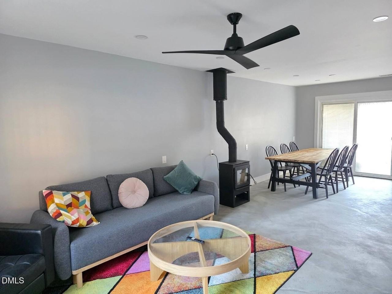 114 Chaucer Ct - Photo 3 of 21