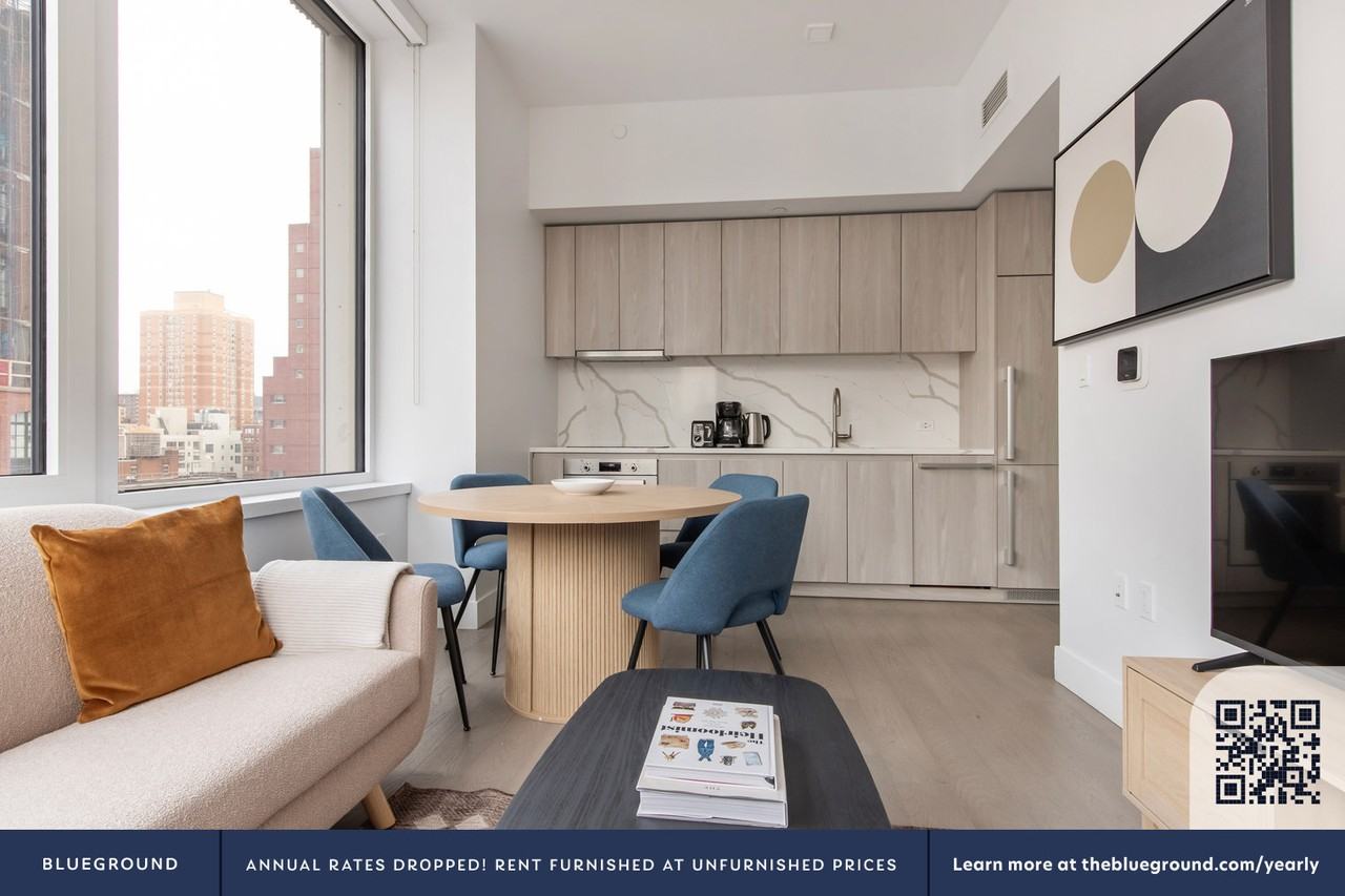 200 East 23rd Street - Photo 4 of 38