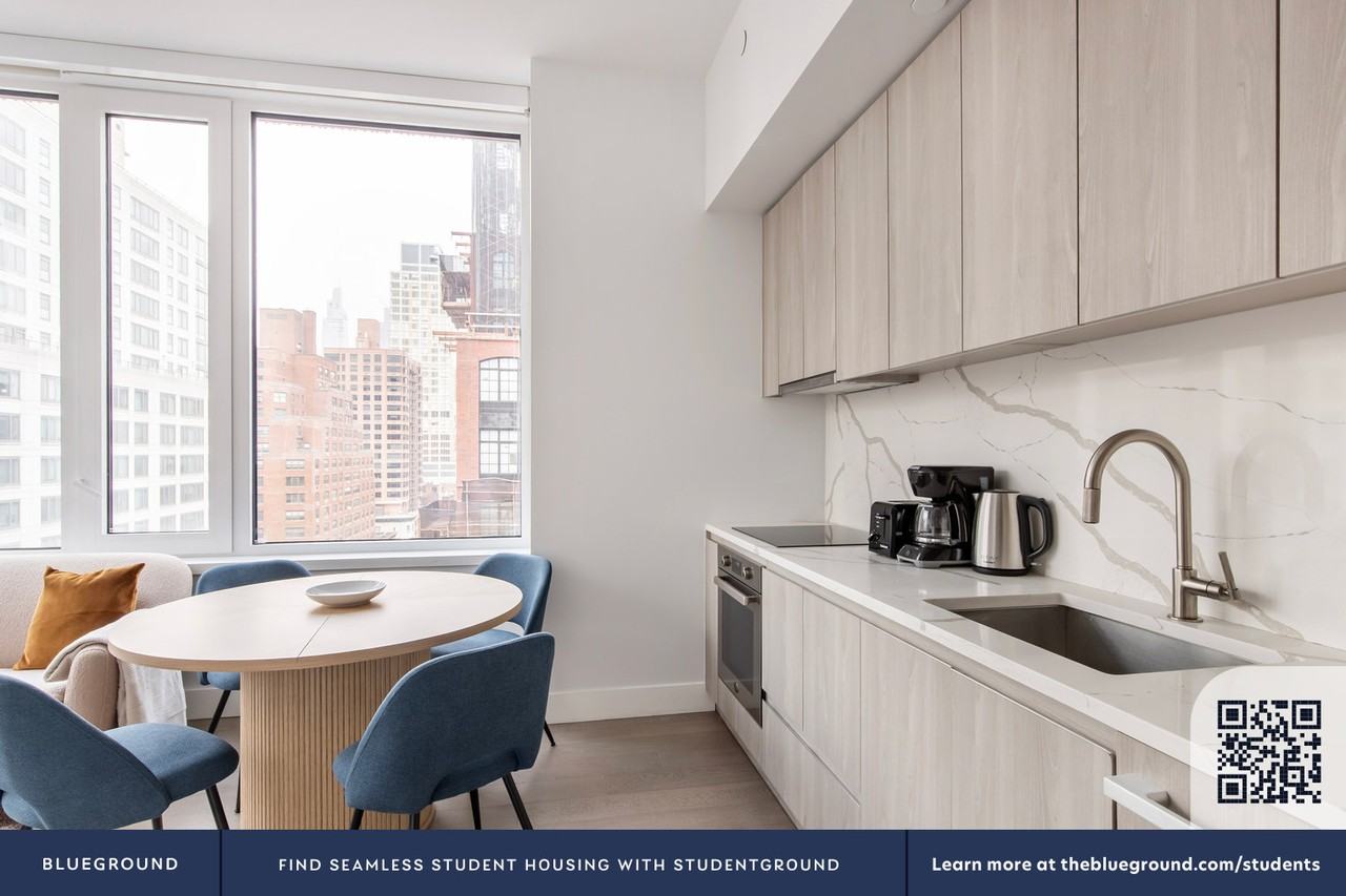 200 East 23rd Street - Photo 7 of 38