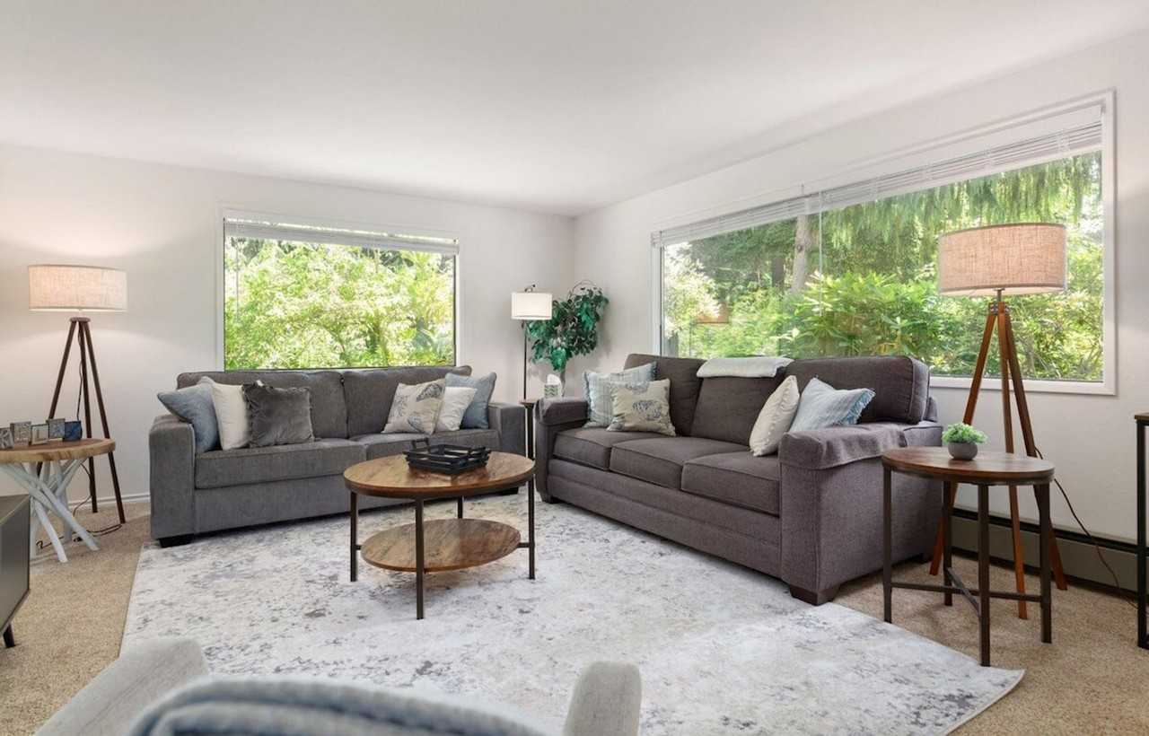 804 N Main St #1036058P - Photo 3 of 50