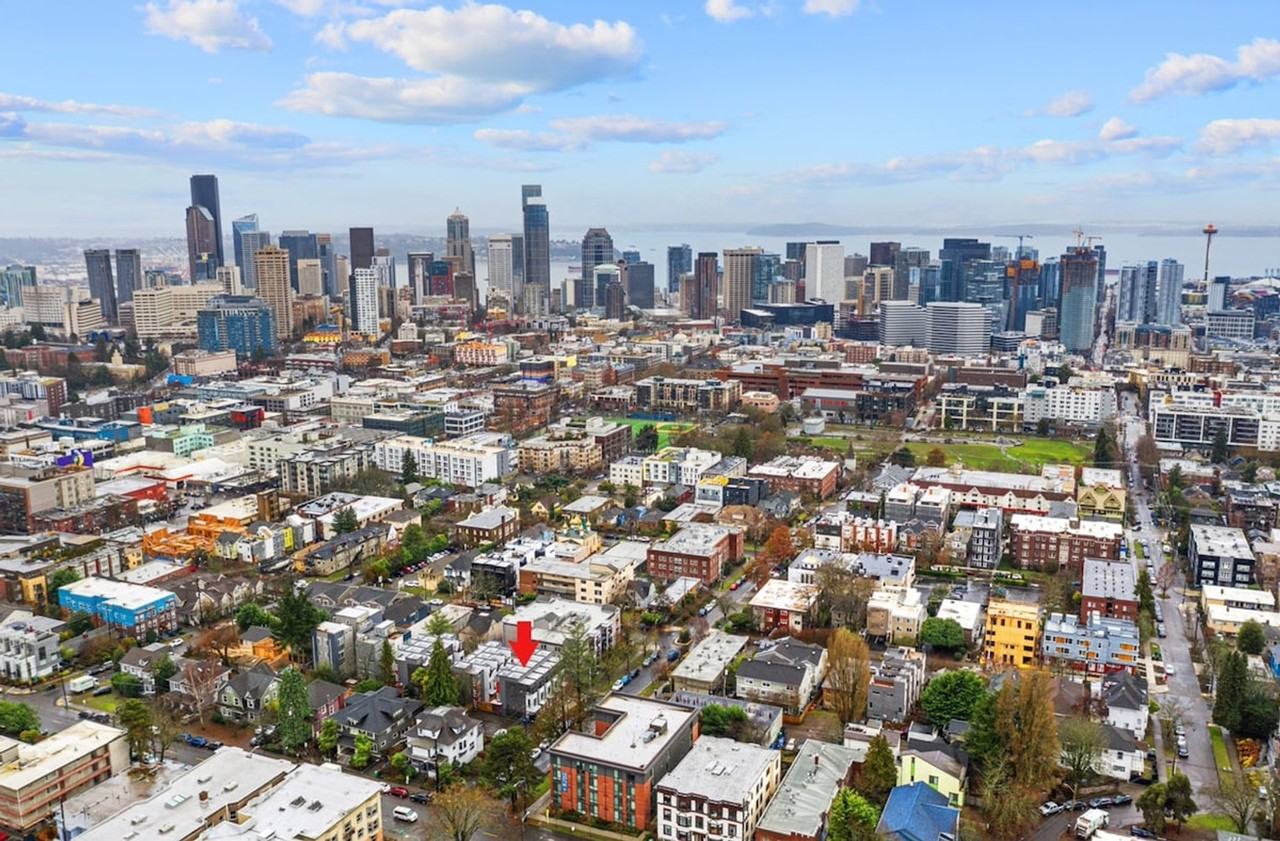 1431 E Howell St #1035920P - Photo 2 of 41