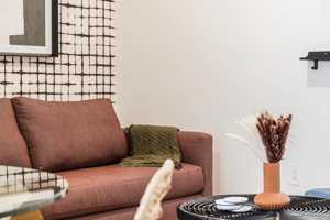 featured image of 3031 Ne 4th Ave