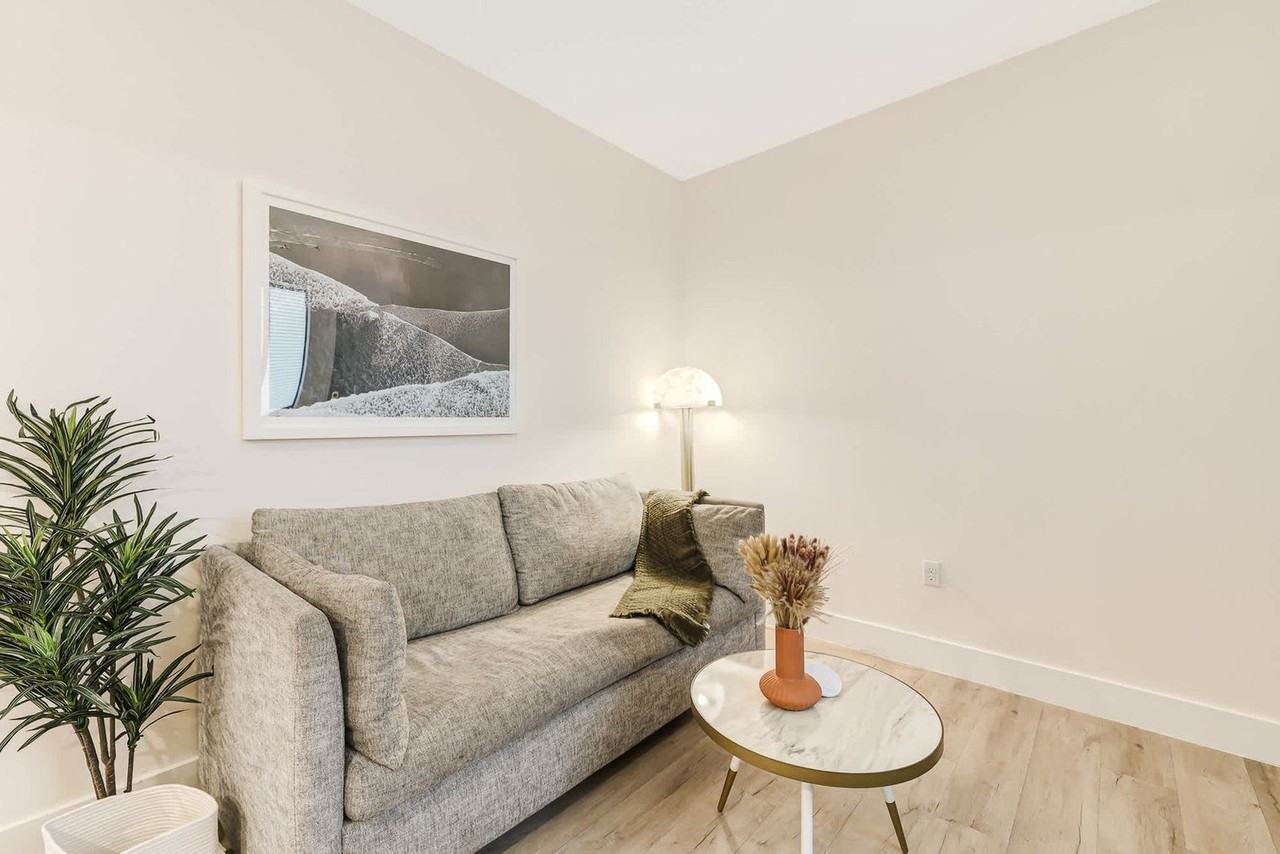 3031 Ne 4th Ave #1272302P - Photo 2 of 39