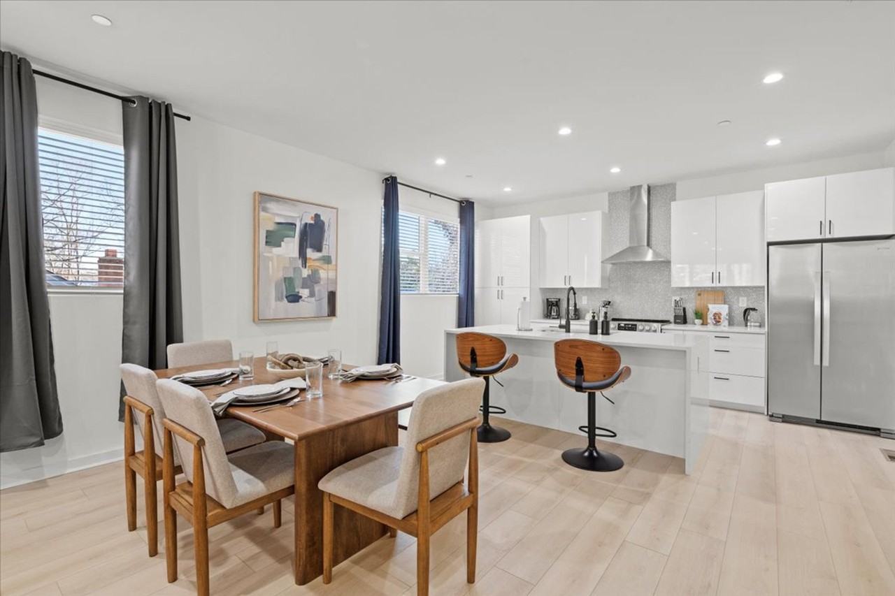 1111 Dade St #1366791P - Photo 3 of 34