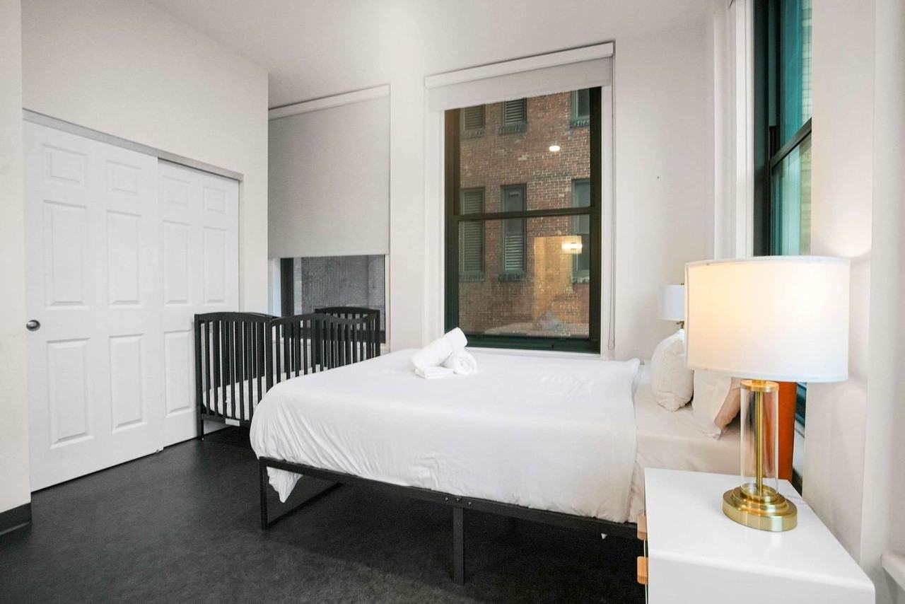 209 9th St #1376596P - Photo 4 of 9