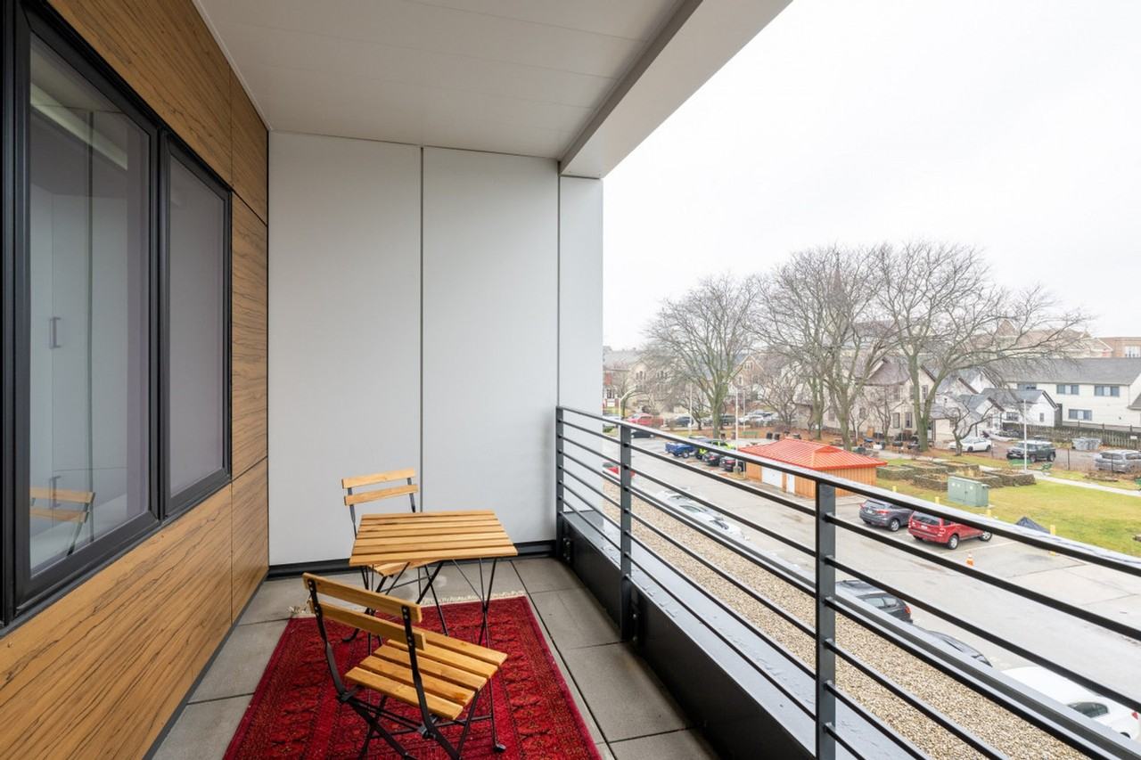 1632 N Franklin Pl #1379008P - Photo 5 of 19