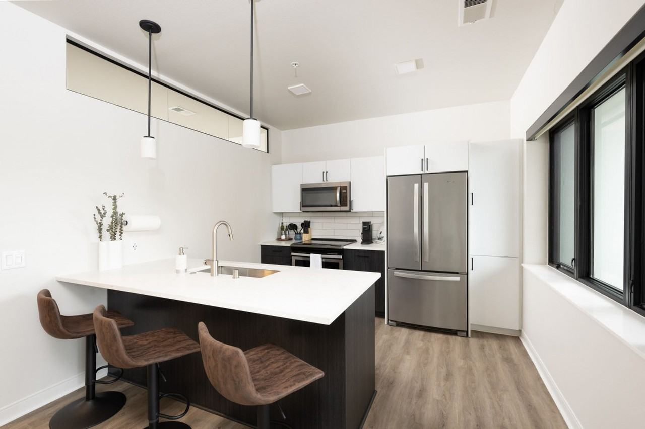 1632 N Franklin Pl #1379008P - Photo 7 of 19