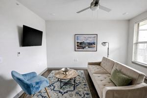 featured image of 501 Main St