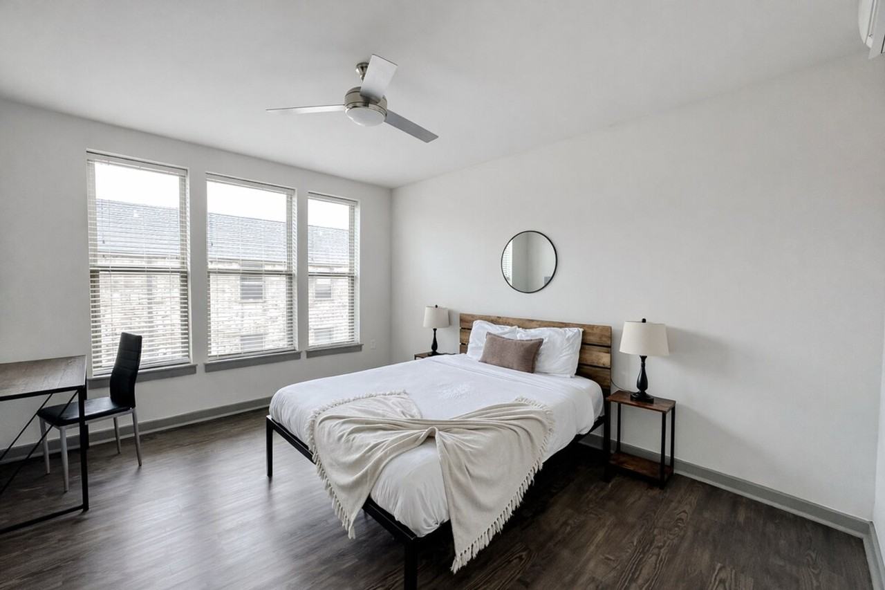 501 Main St #1380796P - Photo 2 of 17