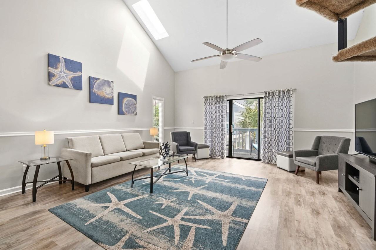 1890 Colony Dr #1381671P - Photo 2 of 39