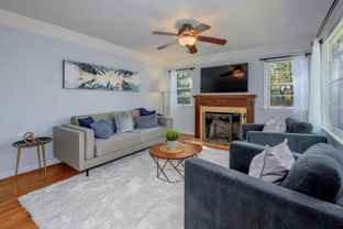 4401 Nw Columbia St - Photo 1 of 1