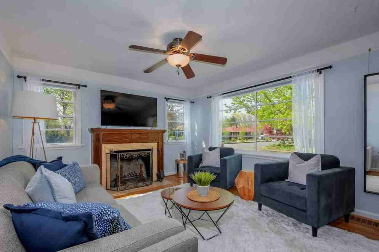 4401 Nw Columbia St #1381889P - Photo 4 of 43