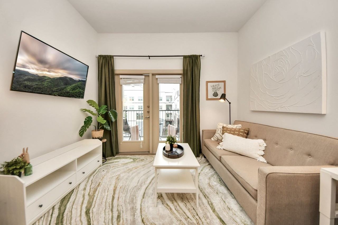 18210 Park Row Dr #1380763P - Photo 4 of 35