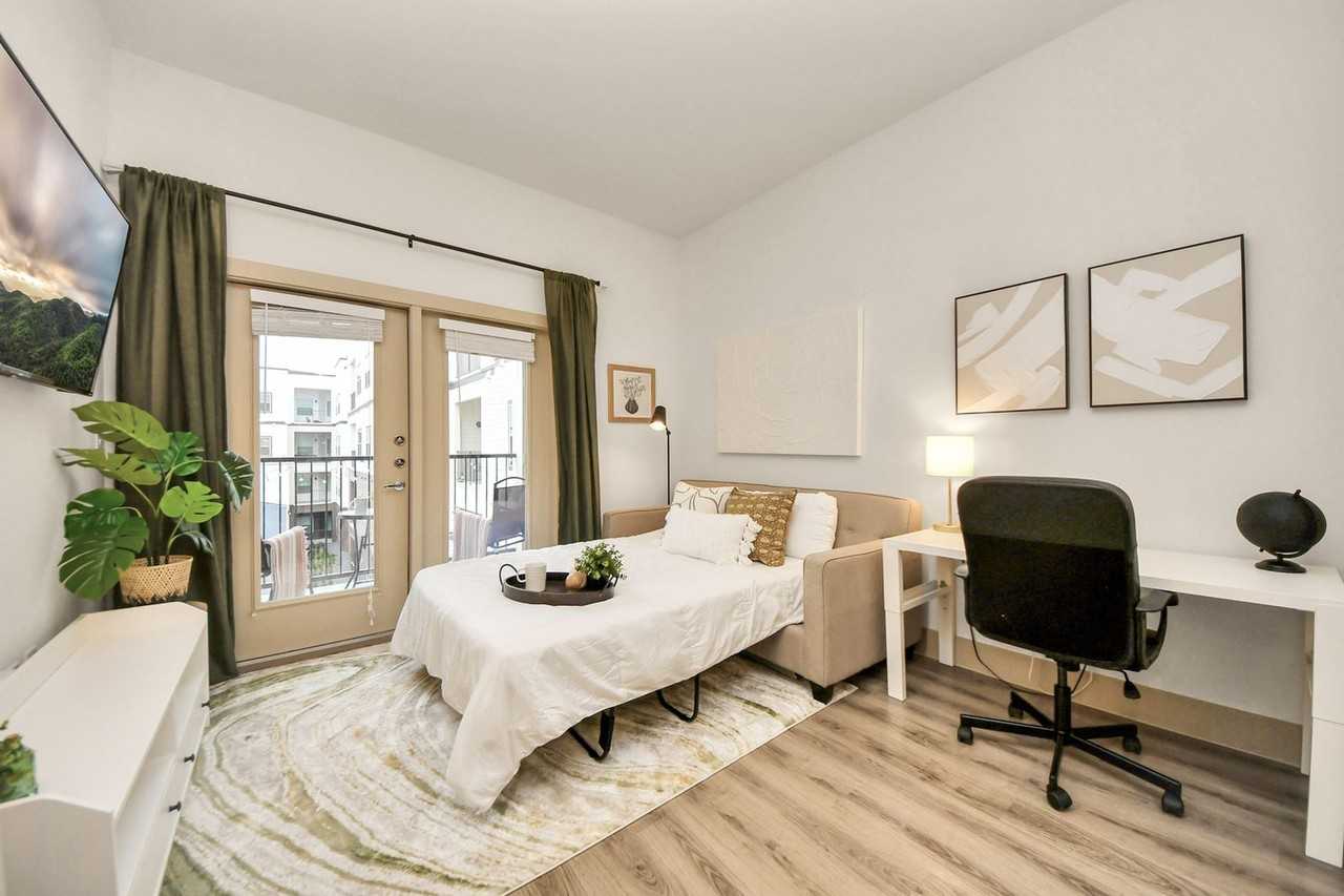 18210 Park Row Dr #1380763P - Photo 5 of 35