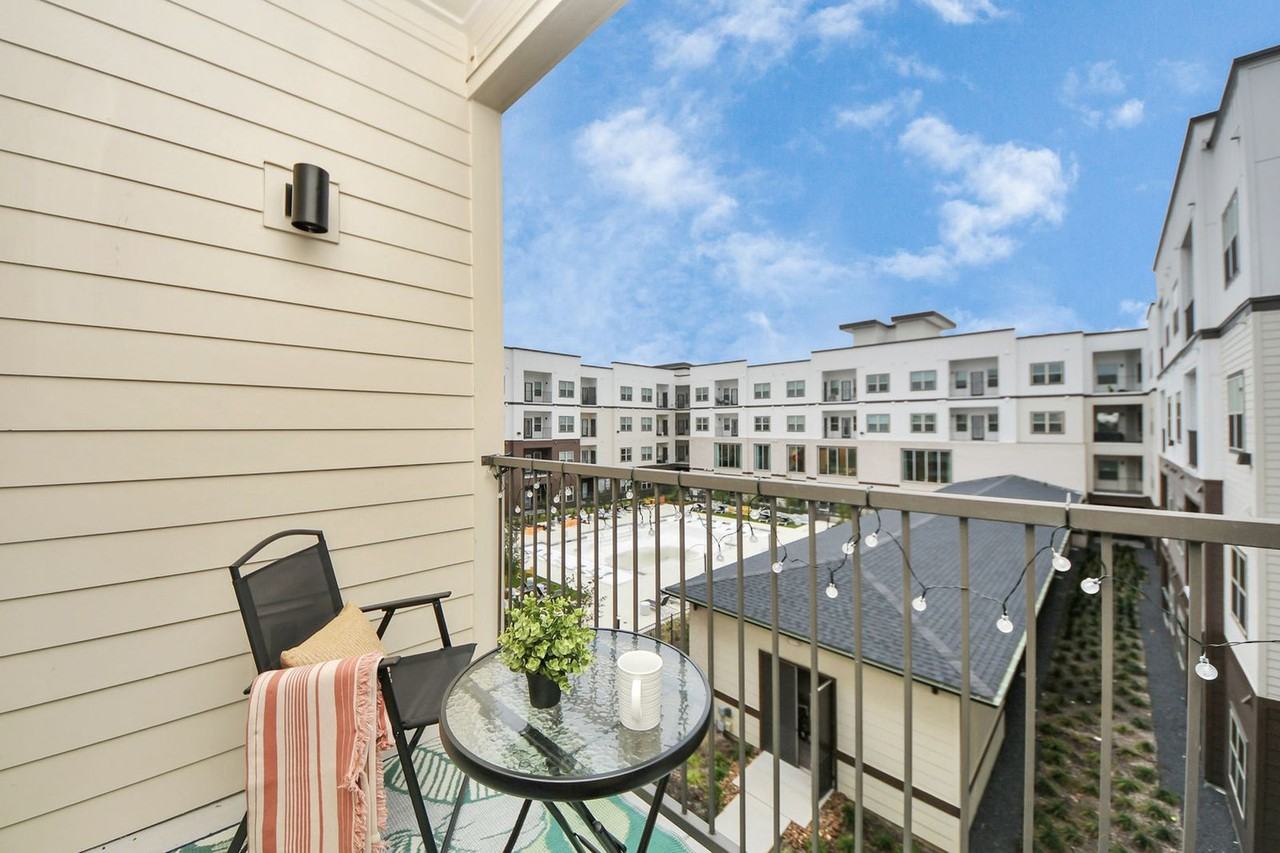 18210 Park Row Dr #1380763P - Photo 7 of 35