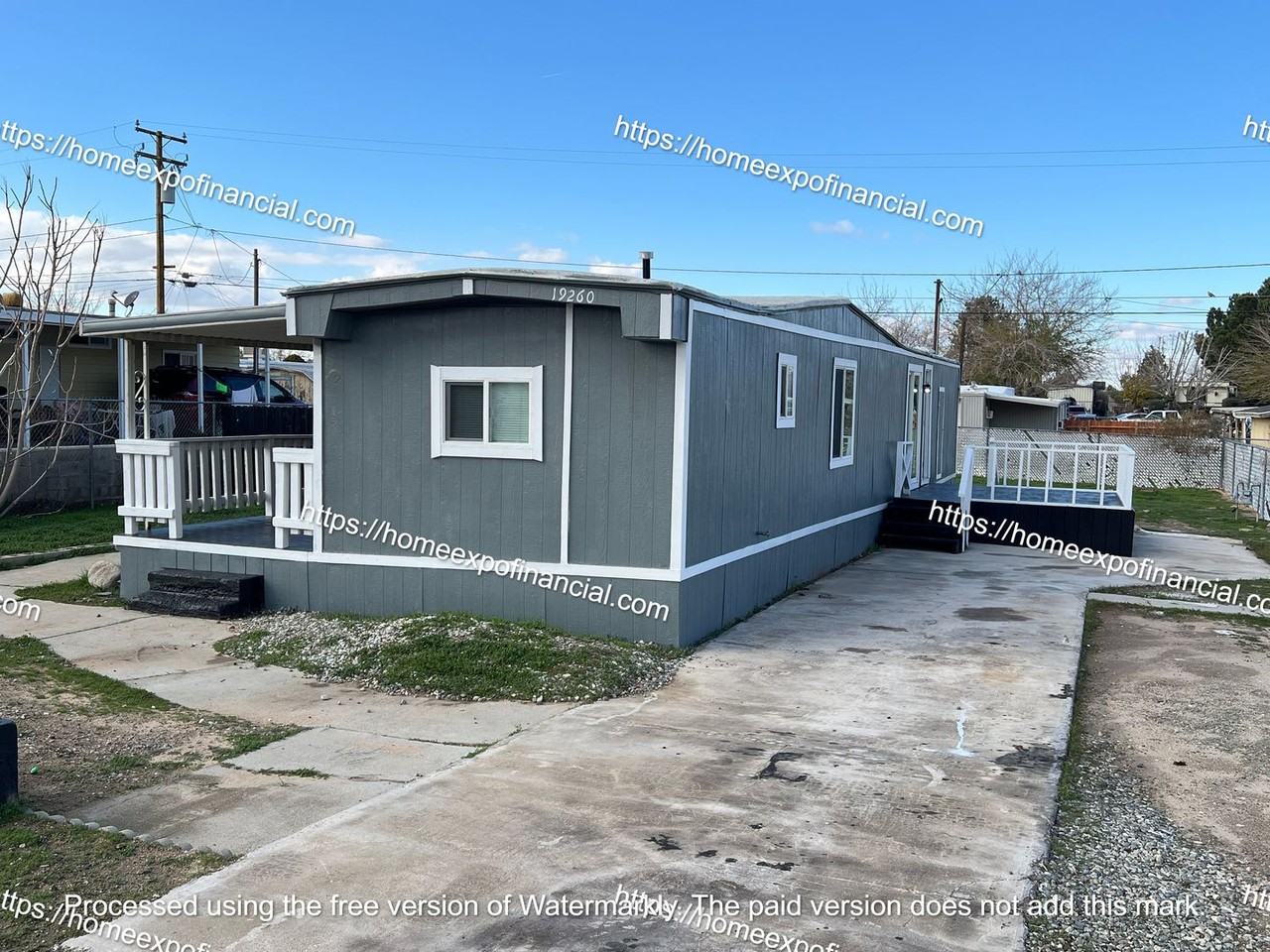 19260 Hinton St - Photo 3 of 34