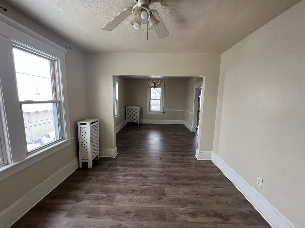 931 Wyoming Ave - Photo 4 of 9