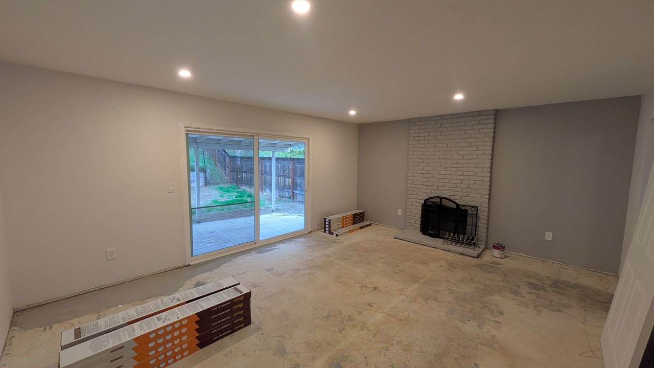 9920 Medina Dr - Photo 2 of 17